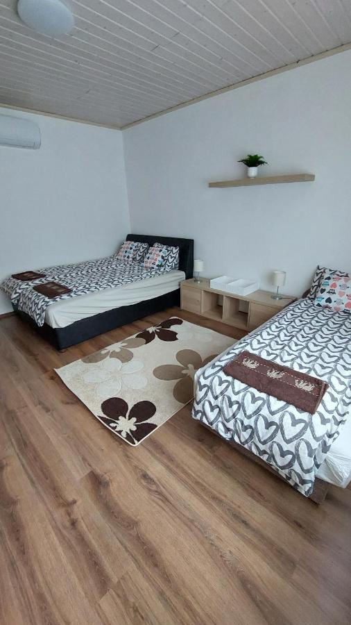 Anno Apartman Балатонфёльдвар Экстерьер фото
