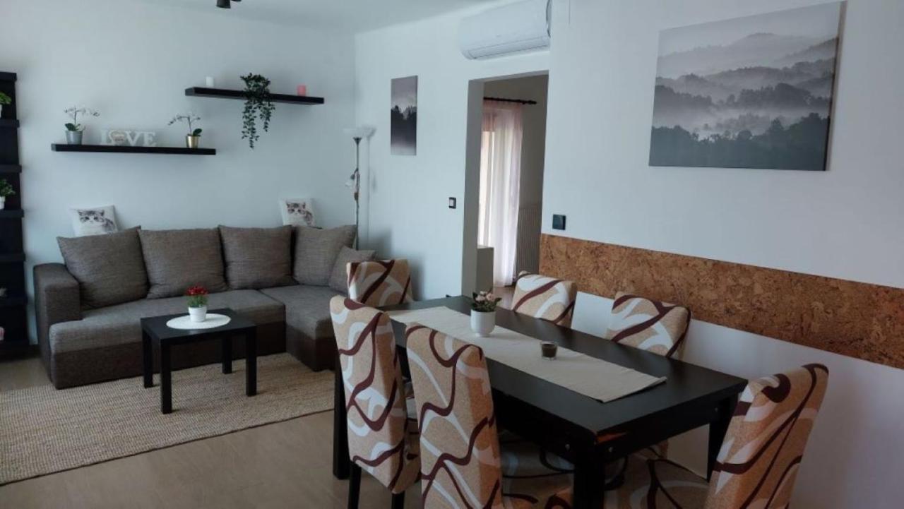 Anno Apartman Балатонфёльдвар Экстерьер фото